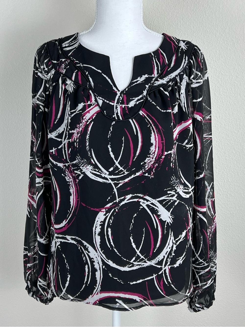ANA A New Approach Abstract Print Sheer Blouse Medium Black White Pink Tunic